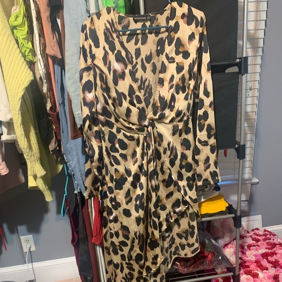 Animal print dress from Pretty Little Thing ✨ - Picture 4 of 6